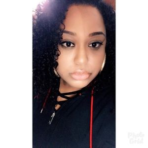 Meet your Posher, Marie